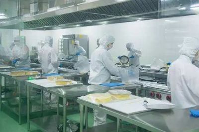 名媛蛋糕神话破灭 排队六小时终成空，高端定位难掩运营之殇